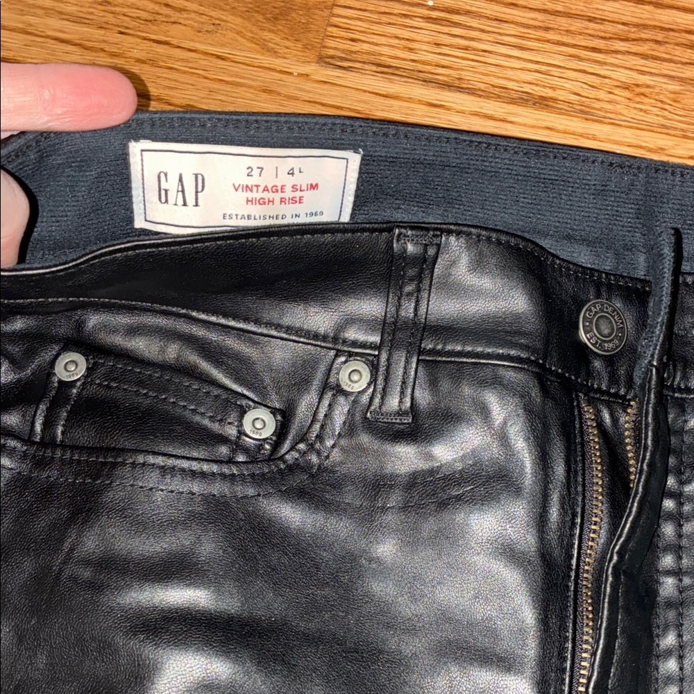 GAP Vintage Slim High Rise Black Leather Pant Size 4L